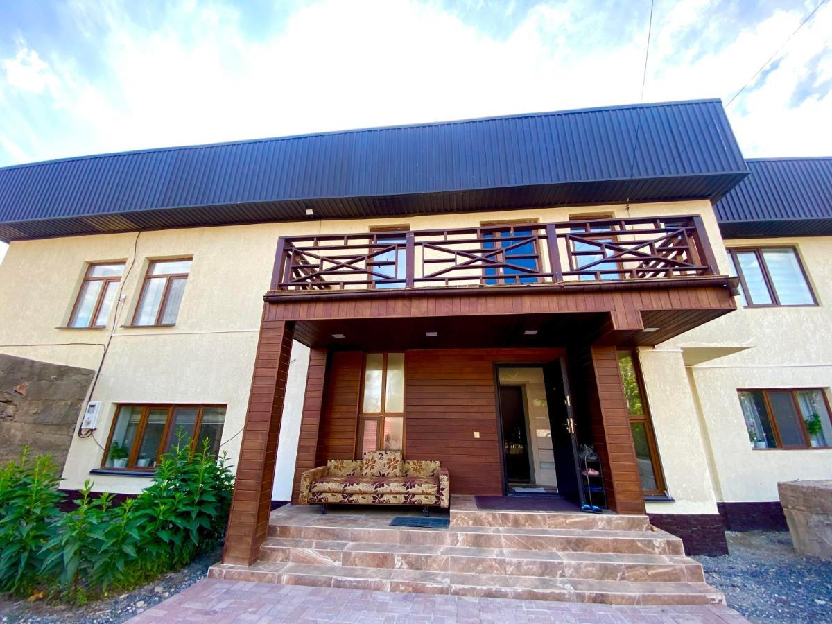 Guest House Tenir Too Naryn Exterior foto