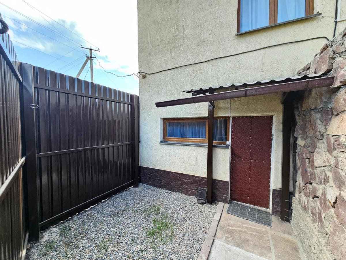Guest House Tenir Too Naryn Exterior foto